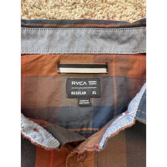 RVCA Button Down Long sleeve Shirt, Red & Blue Plaid, size, XL, 100% Cotton - Picture 3 of 8